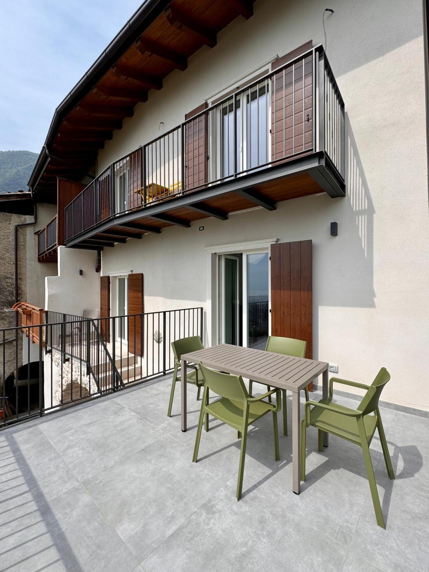 Eco Garda Hill Apartment เทนโน ภายนอก รูปภาพ