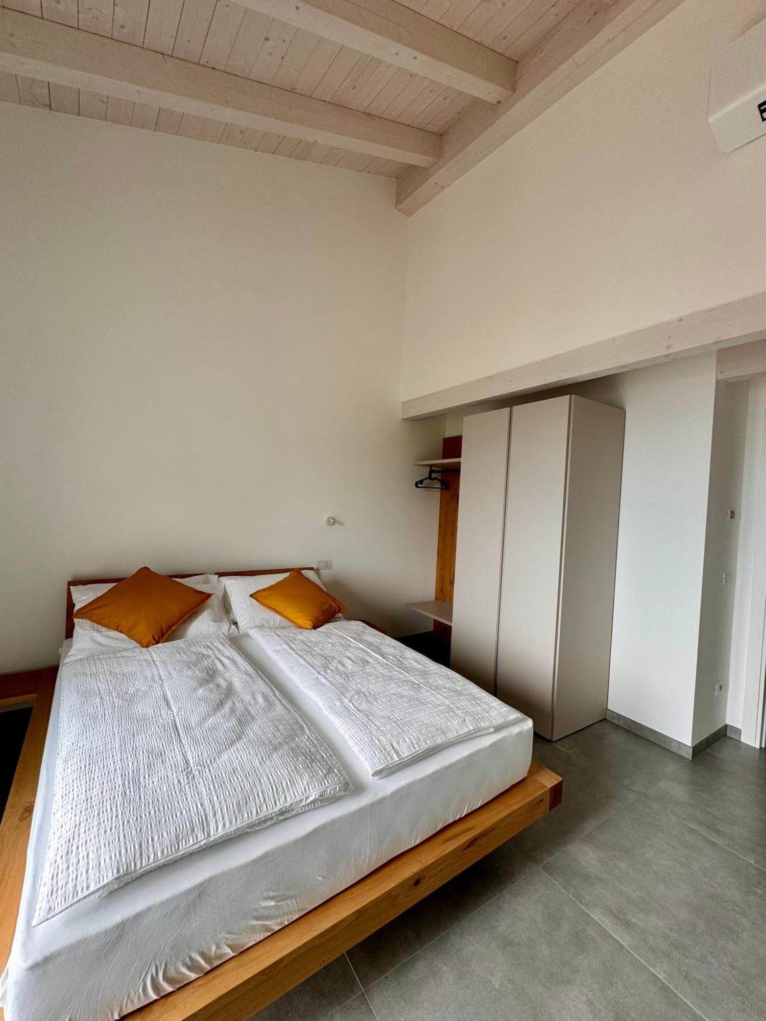 Eco Garda Hill Apartment เทนโน ภายนอก รูปภาพ