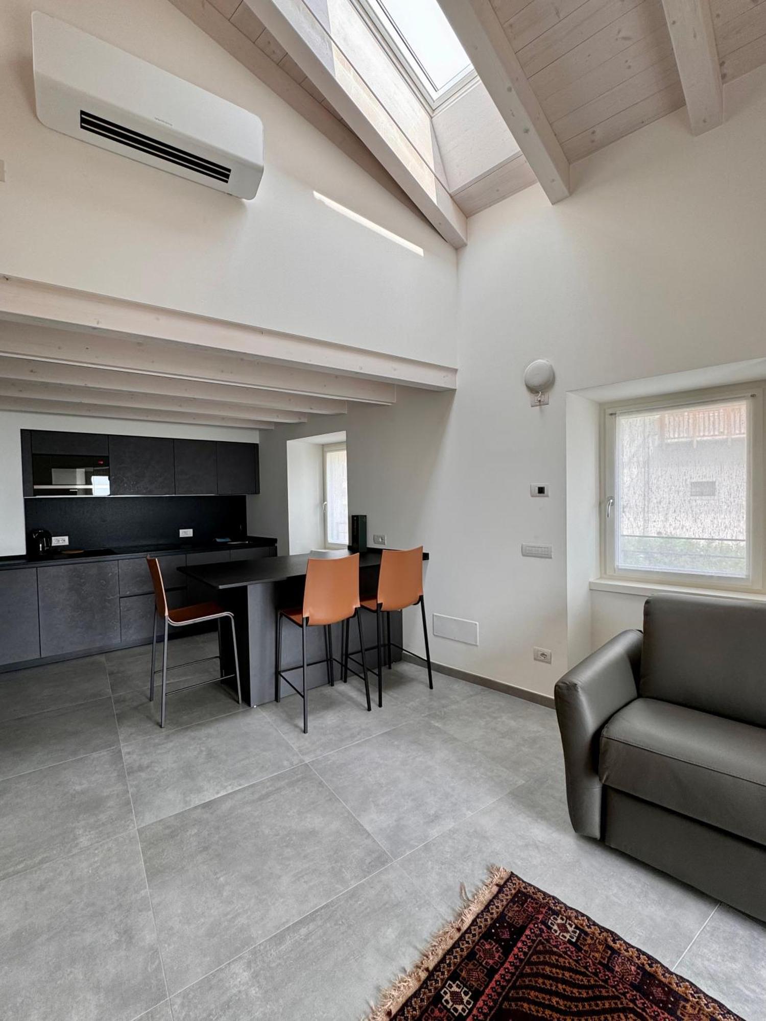 Eco Garda Hill Apartment เทนโน ภายนอก รูปภาพ